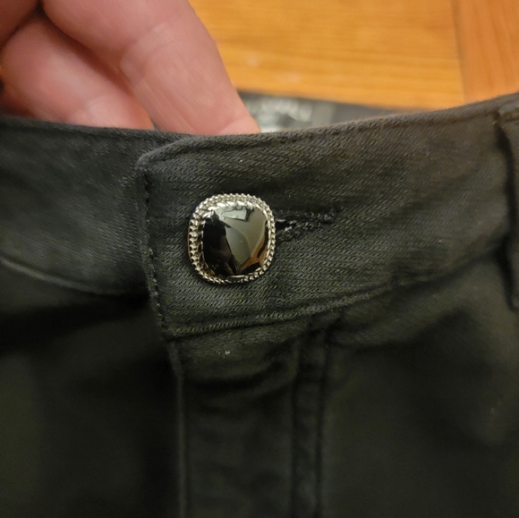 Chanel CC Logo Jeans - Picture 9 of 9